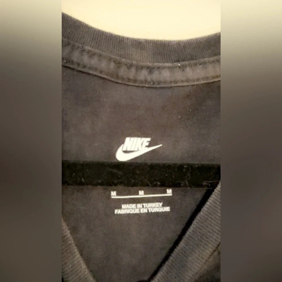 Nike Sportswear Air Max 97 Racing Graphic Black T-Shirt Size Men's Medium - Picture 2 of 2